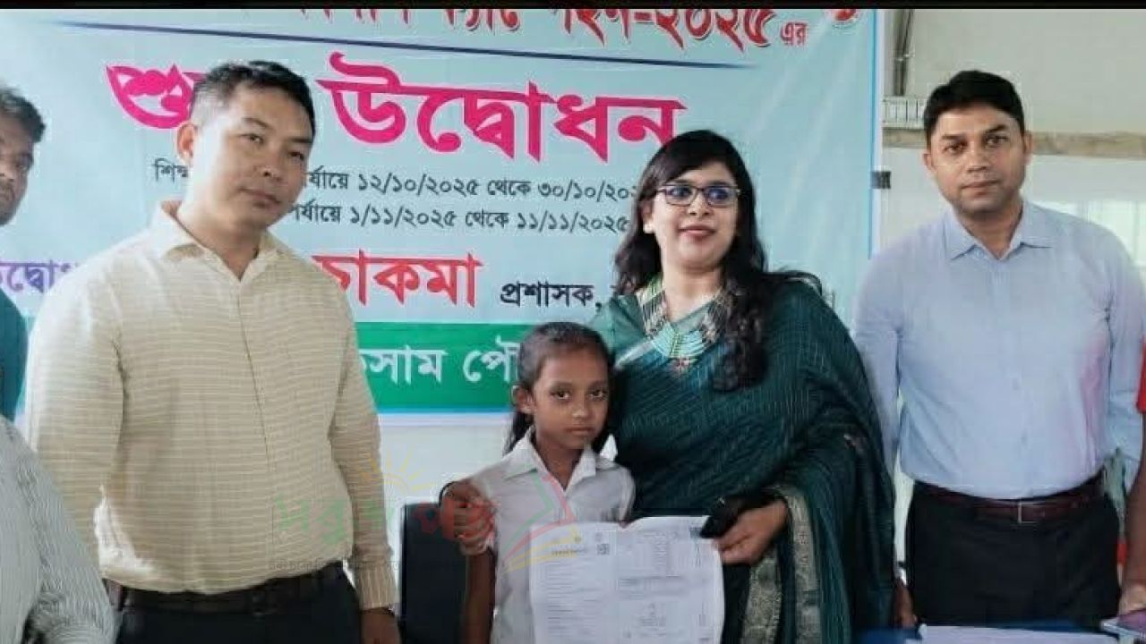 লাকসামে মাসব্যাপী টাইফয়েড টিকাদান কর্মসূচি উদ্বোধন