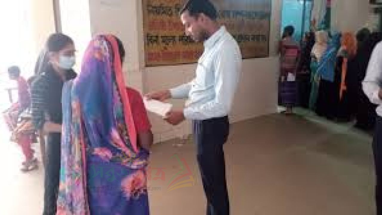 হাসপাতালে মেডিকেল রিপ্রেজেন্টেটিভদের কারণে রোগীদের ভোগান্তি