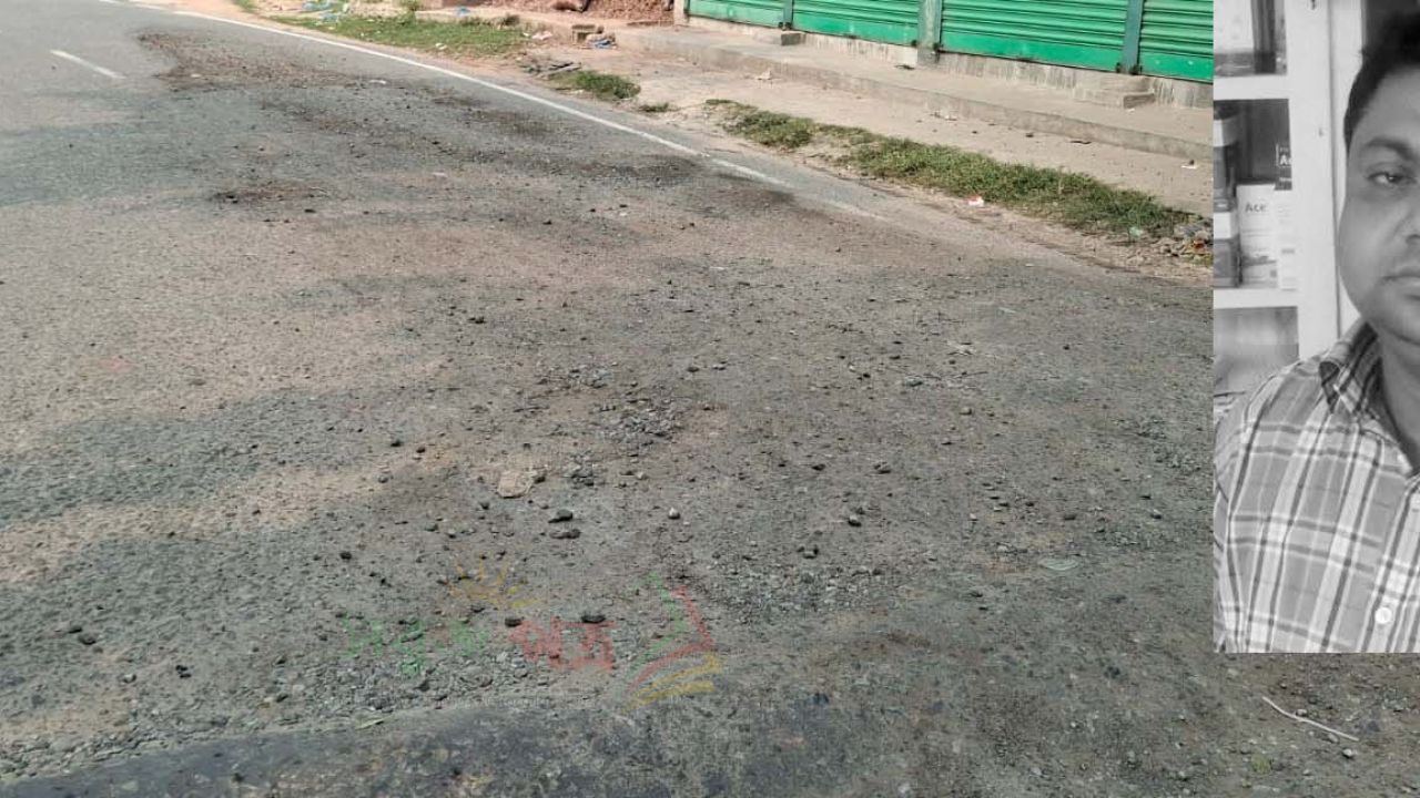 নাঙ্গলকোটে বিএনপি নেতার তত্ত্বাবধানে নির্মিত সড়ক ৮ মাসে চিৎ পটাং! 