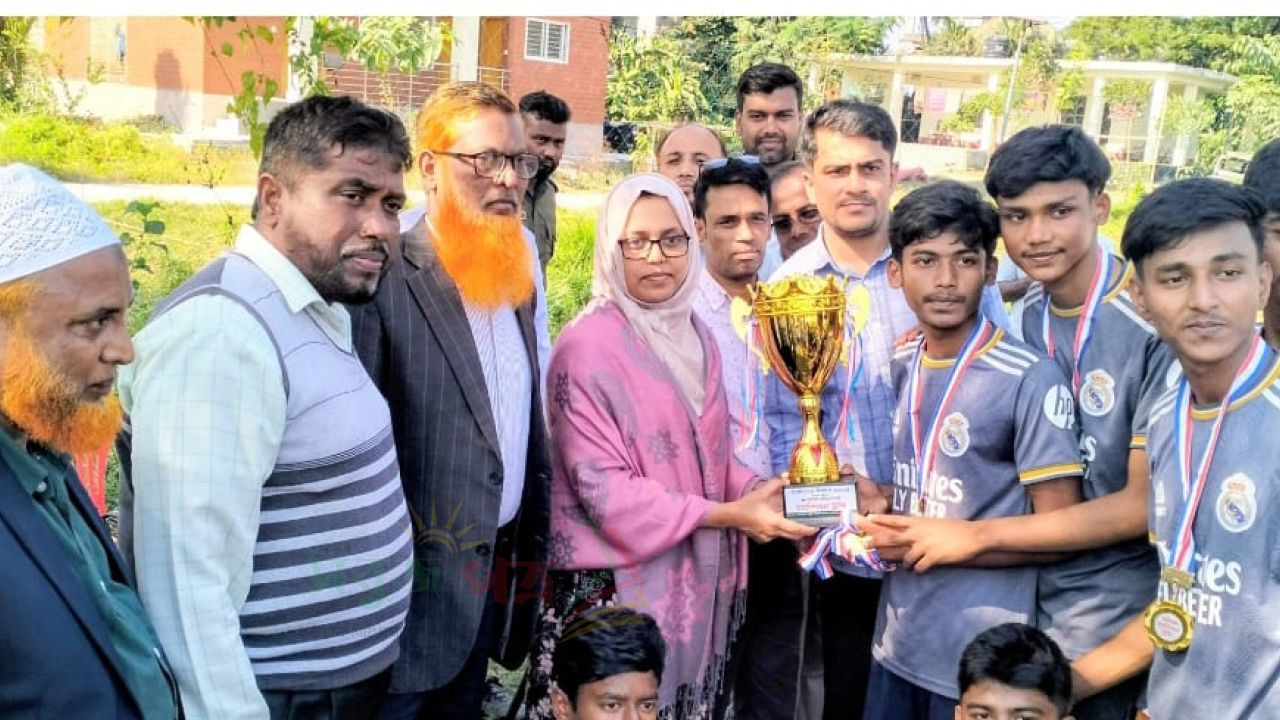 লাকসামে তারুণ্যের উৎসবে স্কুল ভলিবল প্রতিযোগিতা ও পুরস্কার বিতরণী