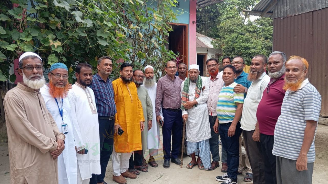 নাঙ্গলকোটে বহু সফল মানুষ সৃষ্টির কারিগর আব্দুল গফুর বিএসসি স্যার 
