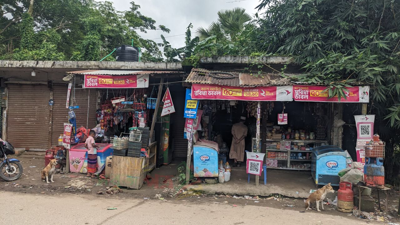 চৌদ্দগ্রামে মালিকানাধীণ জায়গা থেকে দখলচ্যুত হলেন ভুক্তভোগী!