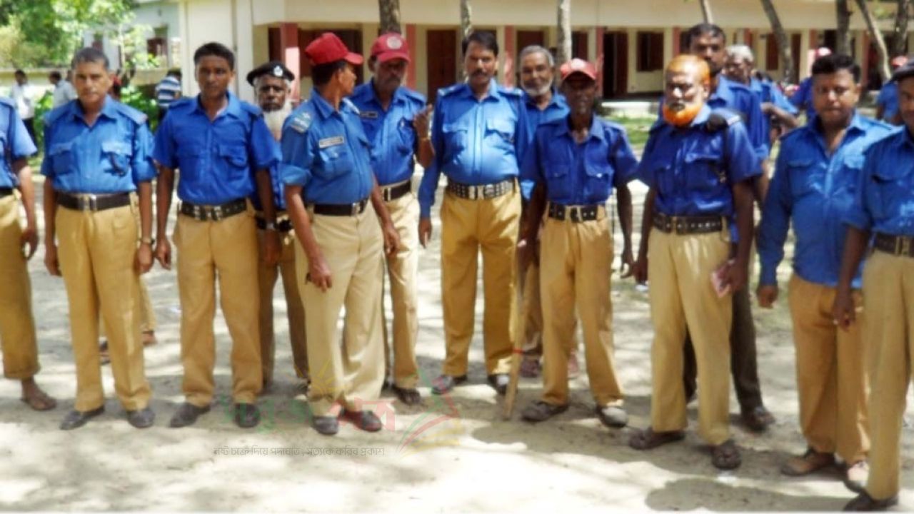 কুমিল্লায় গ্রাম পুলিশদের মানবেতর জীবন